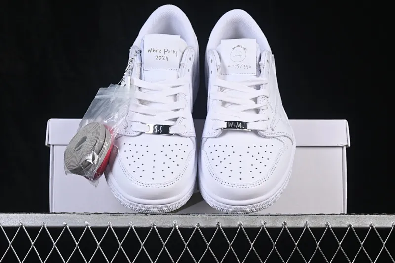 All categories Air Jordan Jordan series basketball shoes Air Jordan 1 Low ZG version Travis Scott x Air Jordan 1 Low OG AJ1 Joe 1 undercut low top full head layer TD1228-111